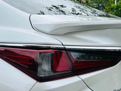 Lexus ES 2022 300h Luxury Edition - фото 11