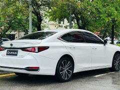 Lexus ES 2022 300h Luxury Edition - фото 4