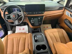 Hongqi HQ9 PHEV 2024 2.0T AWD Business Edition - фото 9