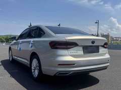 Volkswagen Lavida 2022 1.5L Automatic Comfort Edition - фото 4