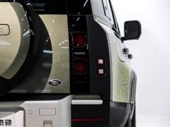 Land Rover Defender facelift 110 3.0T P400 Dark Special Edition - фото 11