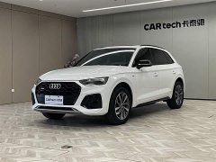 Audi Q5L 40 TFSI Luxury Dynamic Type - фото 1
