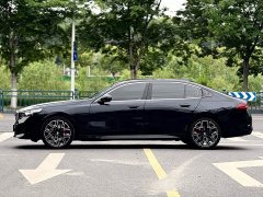 BMW 5 Series 2024 530Li M Sport Luxury Package - фото 3