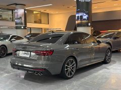 Audi S4 3.0TFSI - фото 16