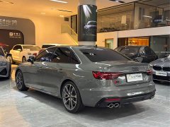 Audi S4 3.0TFSI - фото 18