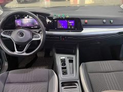 Volkswagen Golf 200TSI DSG Pro - фото 3