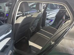 Volkswagen Golf 200TSI DSG Pro - фото 6