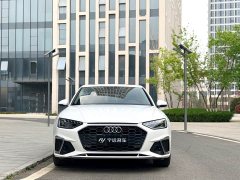 Audi A4L 2020 40 TFSI Fashionable and Dynamic - фото 2