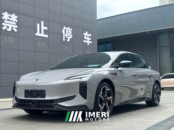 Hongqi EH7 760 Pro four-wheel drive version - автомобиль из Китая