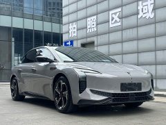 Hongqi EH7 760 Pro four-wheel drive version - фото 3
