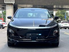 Hongqi E-QM5 2025 500km rental version - фото 2