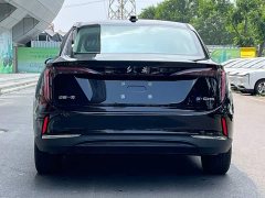 Hongqi E-QM5 2025 500km rental version - фото 4