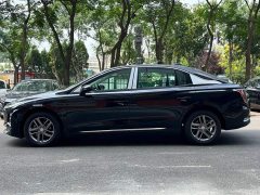 Hongqi E-QM5 2025 500km rental version - фото 6