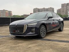 Hongqi H5 2.0T automatic smart connected flag version - фото 1