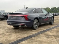 Hongqi H5 2.0T automatic smart connected flag version - фото 4