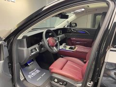 Hongqi E-HS9 660km Qichang version six seats - фото 10