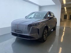 Hongqi HS6 PHEV 2026 220 four-wheel drive smart hybrid version - фото 1