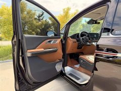 Hongqi HQ9 PHEV 2024 2.0T AWD Business Edition - фото 4