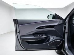 Hongqi EH7 760 Pro four-wheel drive version - фото 5