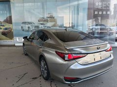 Lexus ES 2022 300h Excellence Edition - фото 3