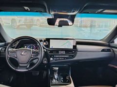 Lexus ES 2022 300h Excellence Edition - фото 9