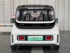 Baojun E300 2020 Plus Star Intelligent Travel Edition - фото 5