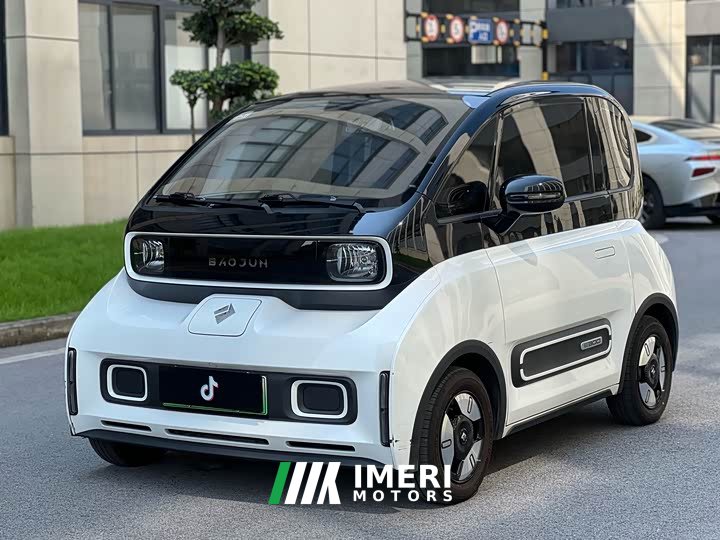 Baojun E300 2020 Star Intelligent Travel Edition - автомобиль из Китая