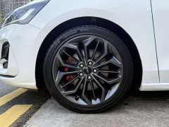 Lynk & Co Focus 2022 Hatchback EcoBoost 180 Automatic ST Line - фото 10