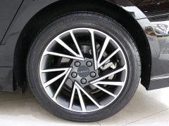 Lynk & Co 03 2.0TD DCT Plus - фото 19