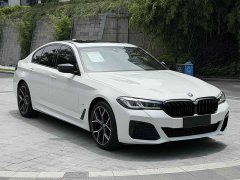 BMW 5 Series (Imported) 525i M Sports Package - фото 2