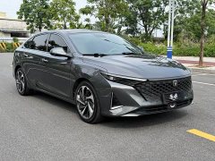 Changan UNI-V 1.5T DCT Pilot Edition - фото 3