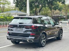 BMW X5 2023 xDrive 30Li Exclusive M Sports Night Package - фото 5