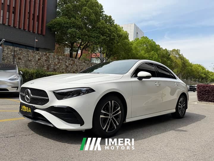Mercedes-Benz A 200 L Version - автомобиль из Китая
