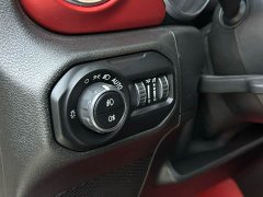 Mercedes-Benz Wrangler 2.0T Rubicon 4-Door - фото 13