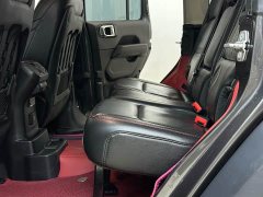 Mercedes-Benz Wrangler 2.0T Rubicon 4-Door - фото 8