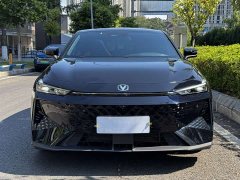 Changan UNI-V 2024 1.5T premium - фото 2