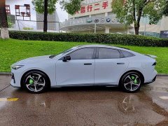 Changan UNI-V 1.5T premium - фото 3