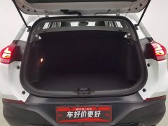 Tracker Trax RS 1.5T CVT Cool Pro - фото 16