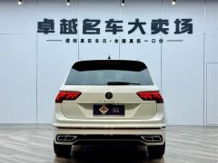 Volkswagen Tiguan L 330TSI automatic two-wheel drive R-Line version - фото 6