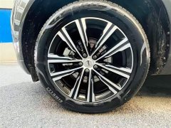 Volvo XC60 B5 four-wheel drive Zhiyuan Deluxe Edition - фото 4