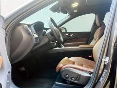 Volvo XC60 B5 four-wheel drive Zhiyuan Deluxe Edition - фото 7