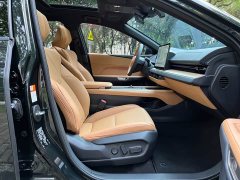 Lexus ES 300h - фото 10