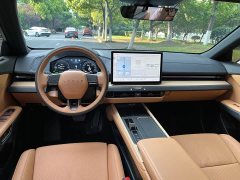 Lexus ES 300h - фото 15