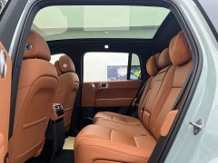 Hongqi H5 2.0T automatic smart connected flag version - фото 6