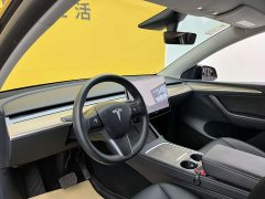Tesla Model Y standard range rear-wheel drive version - фото 4