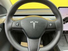 Tesla Model Y standard range rear-wheel drive version - фото 6