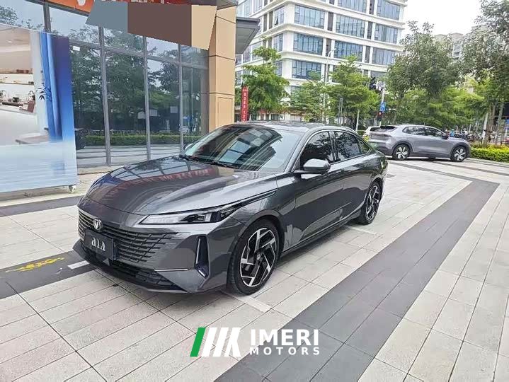 Changan Yida Blue Whale NE 1.5T GDI DCT flagship - автомобиль из Китая