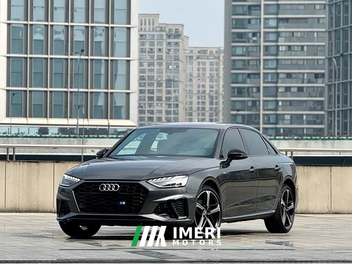 Audi A4L 40 TFSI Luxury Version - автомобиль из Китая