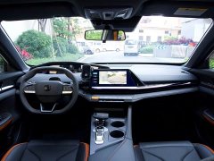 Changan UNI-V 2023 1.5T premium - фото 13