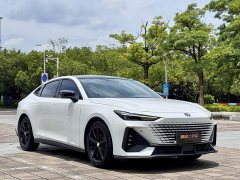 Changan UNI-V 2022 1.5T premium - фото 3